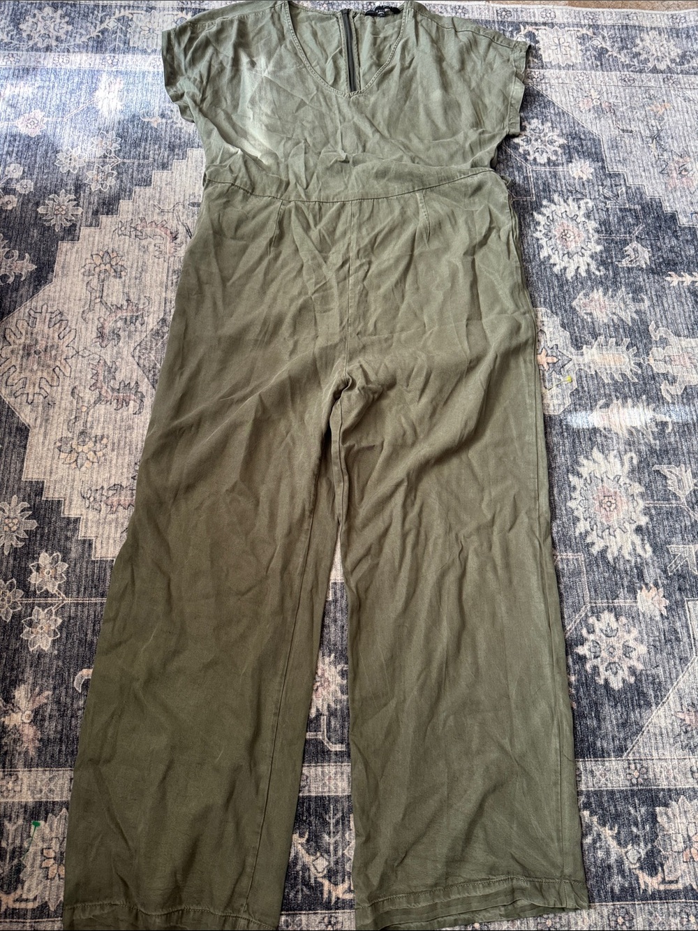 Velvet Heart Olive Green V-Neck Wide-Leg Jumpsuit